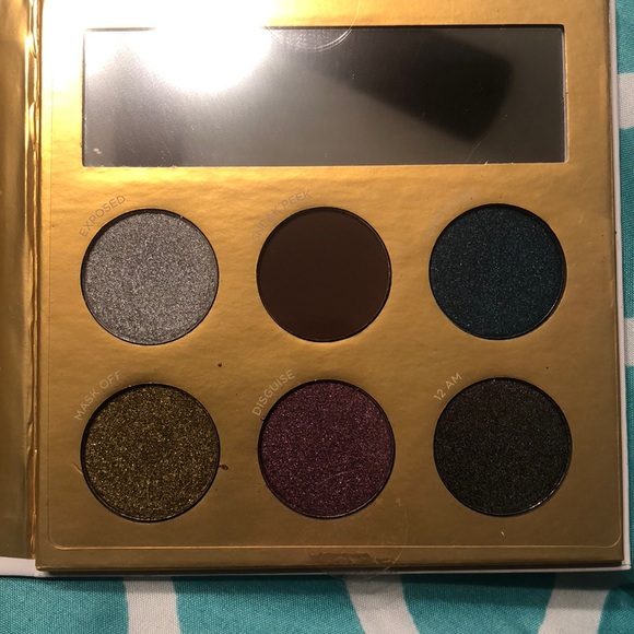 Brand new! Midnight Masquerade Palette - Picture 3 of 4